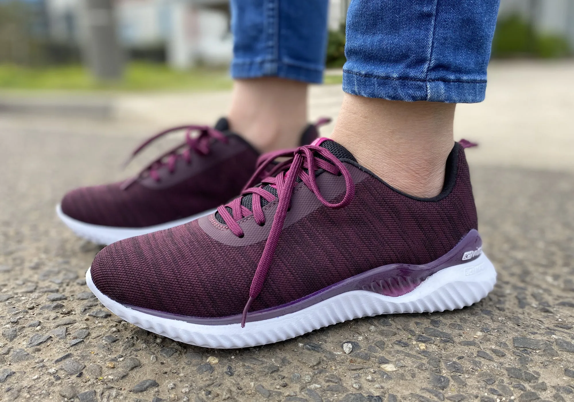 Actvitta Aries Womens Comfortable Cushioned Lace Up Active Shoes