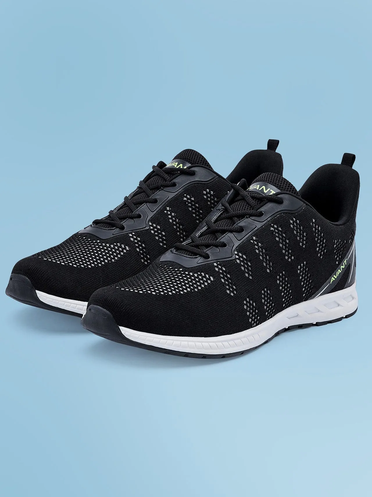 Avant Men's Hurricane Running and Training Shoes- Black/White