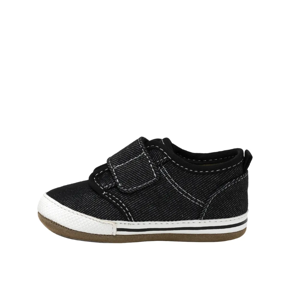 Black Jerry First Kicks