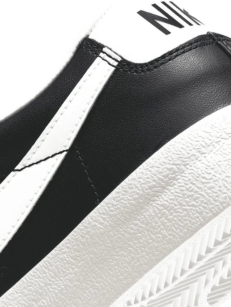 Blazer Low '77 Vintage  Black White