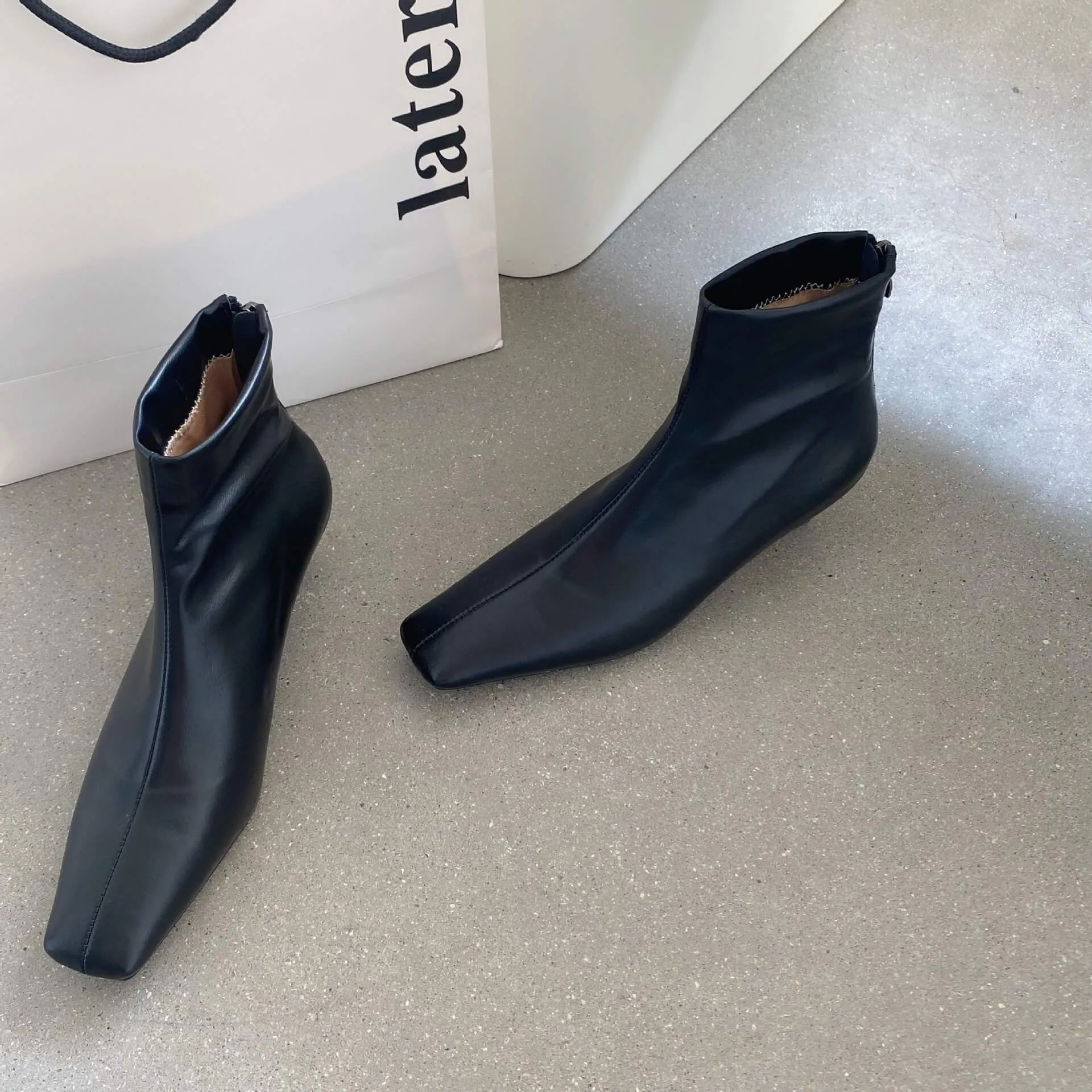 Fashion Leather Square Toe Low Heel Stretch Calf Boots