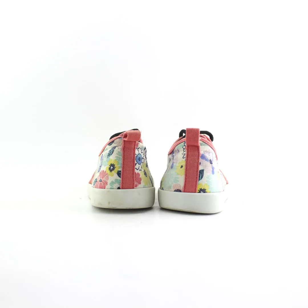 GYMBOREE .
