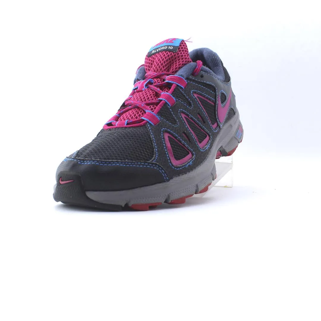 NIKE ALVORO 10