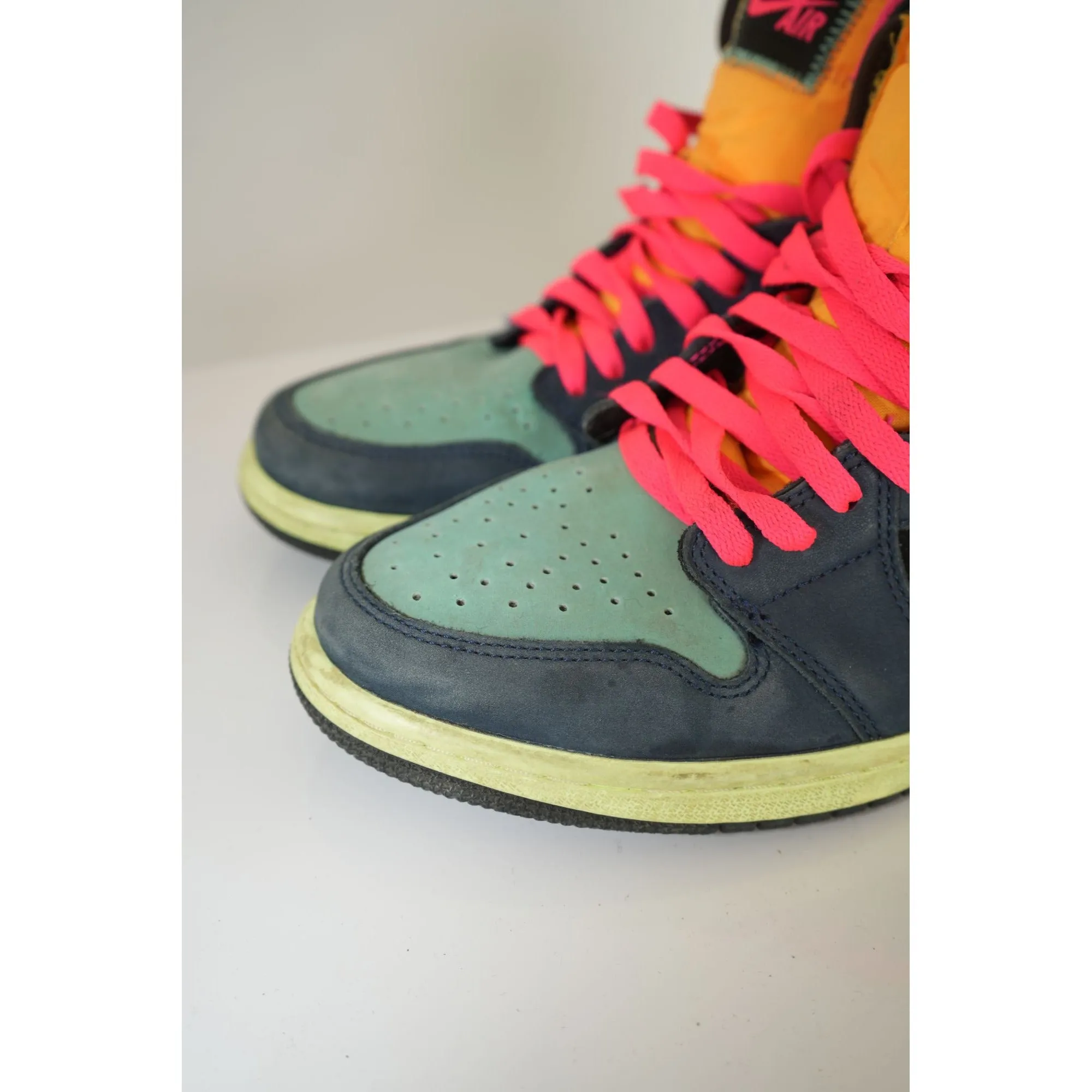 "Retail" Nike Air Jordan 1 Retro High Tokyo Bio Hack Sneakers 555088-201 Size 10.5 Men's