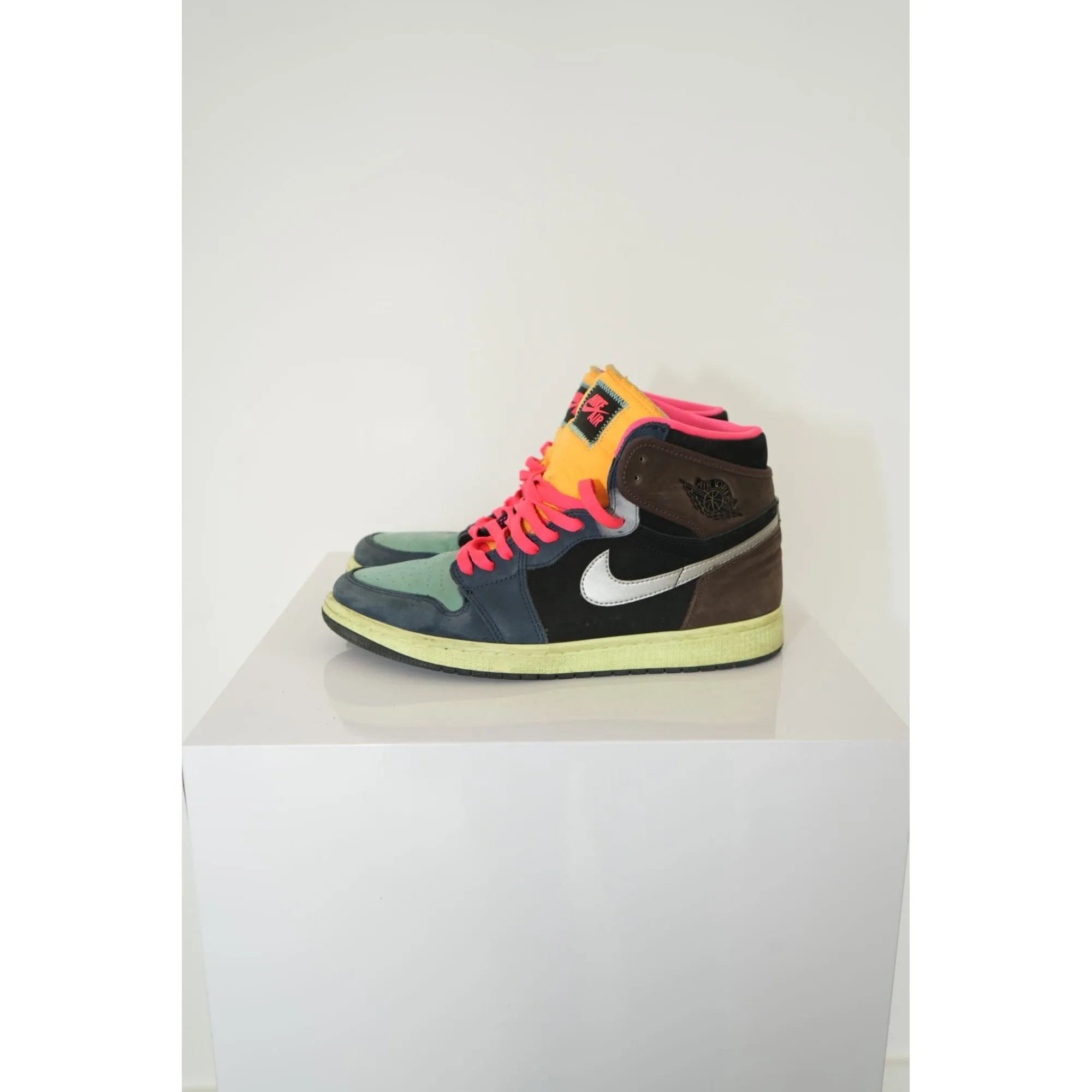 "Retail" Nike Air Jordan 1 Retro High Tokyo Bio Hack Sneakers 555088-201 Size 10.5 Men's