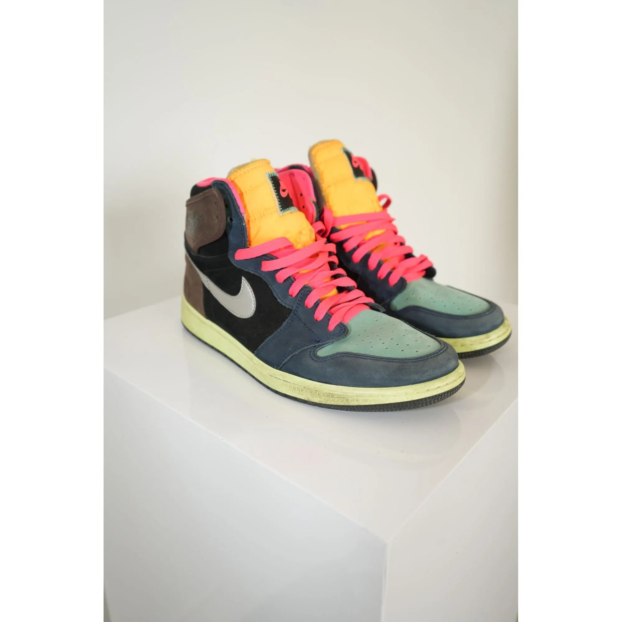 "Retail" Nike Air Jordan 1 Retro High Tokyo Bio Hack Sneakers 555088-201 Size 10.5 Men's