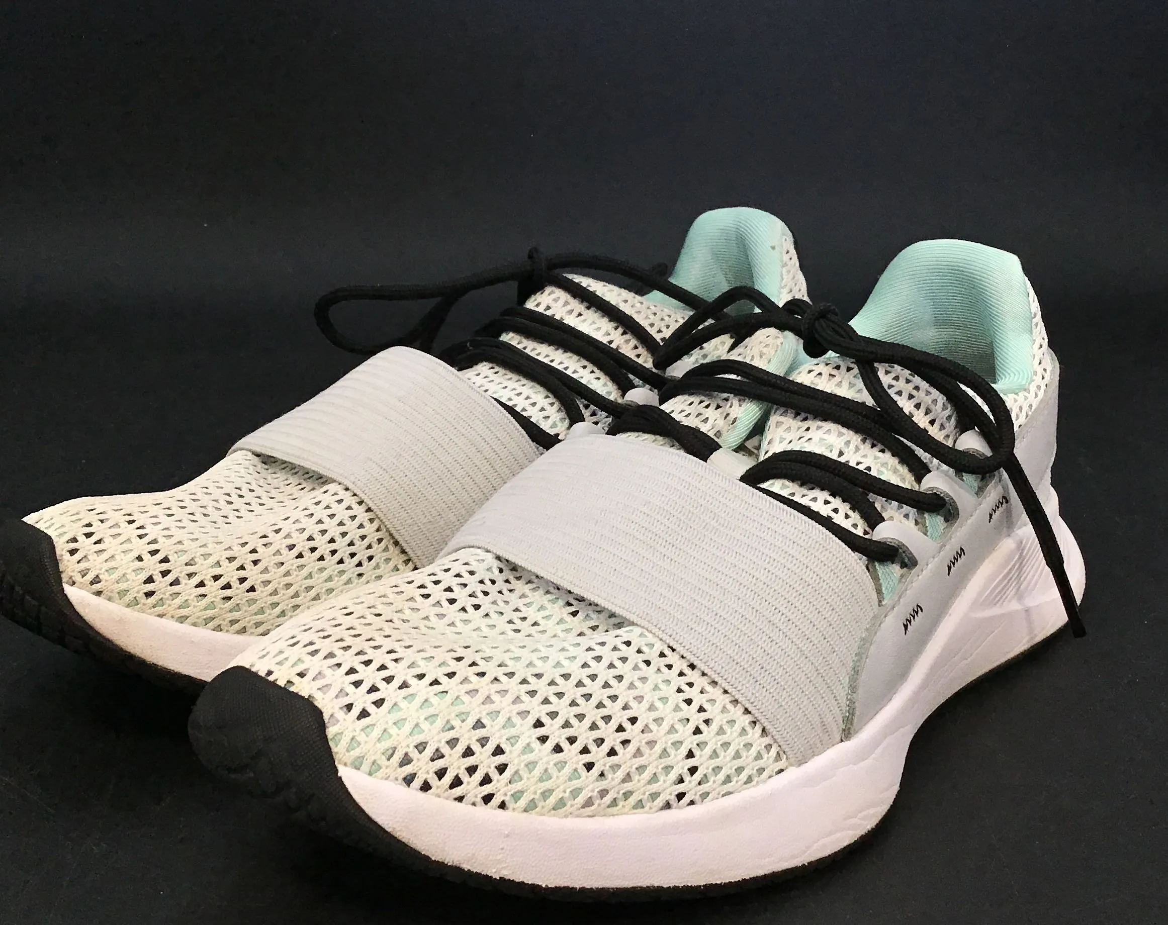 Under Armour Women's Charged Breathe 3023221-100 White Athletic Shoes - Size 9