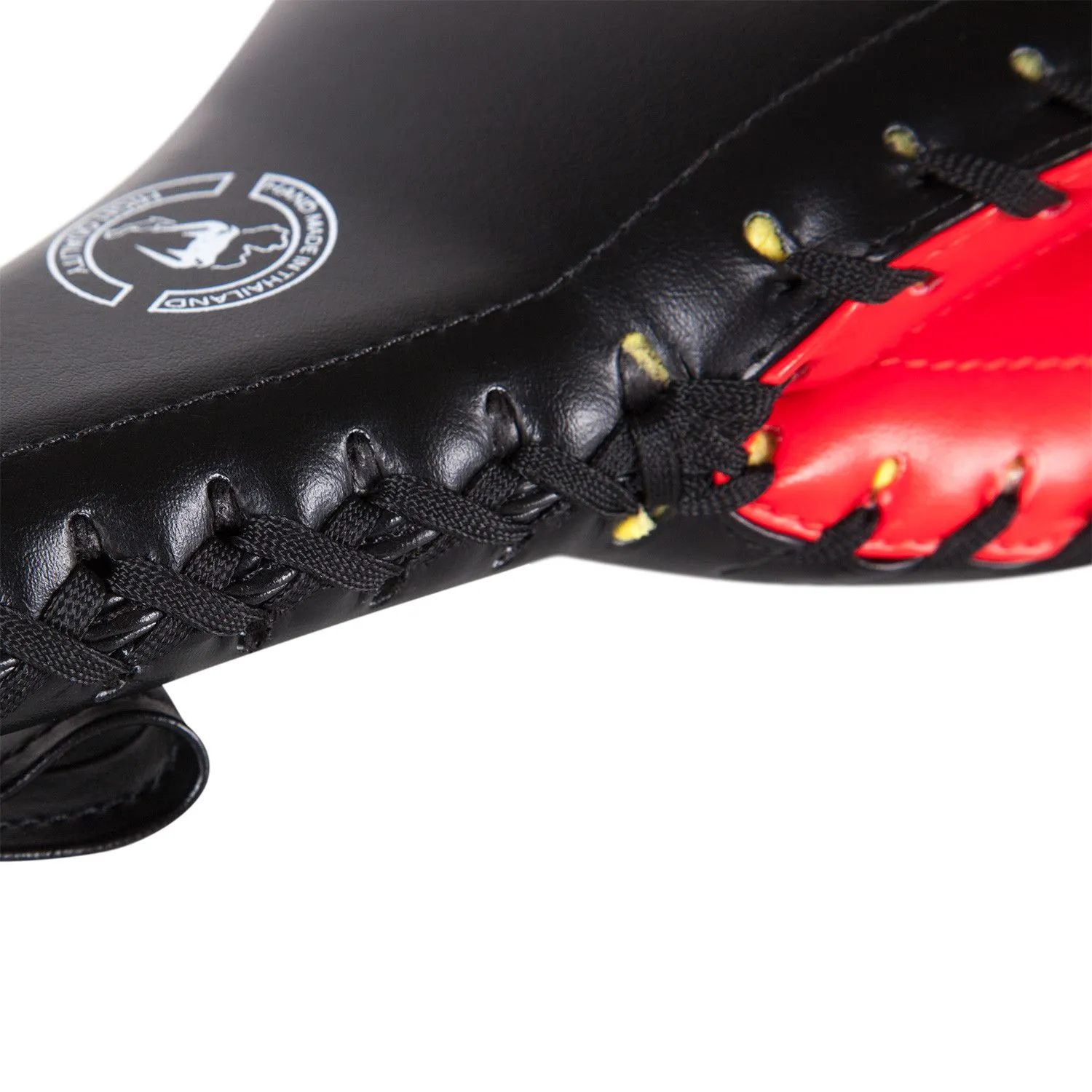 Venum-1203 MUAY THAI BOXING MMA Double Target Kick Paddle Pad Black Red