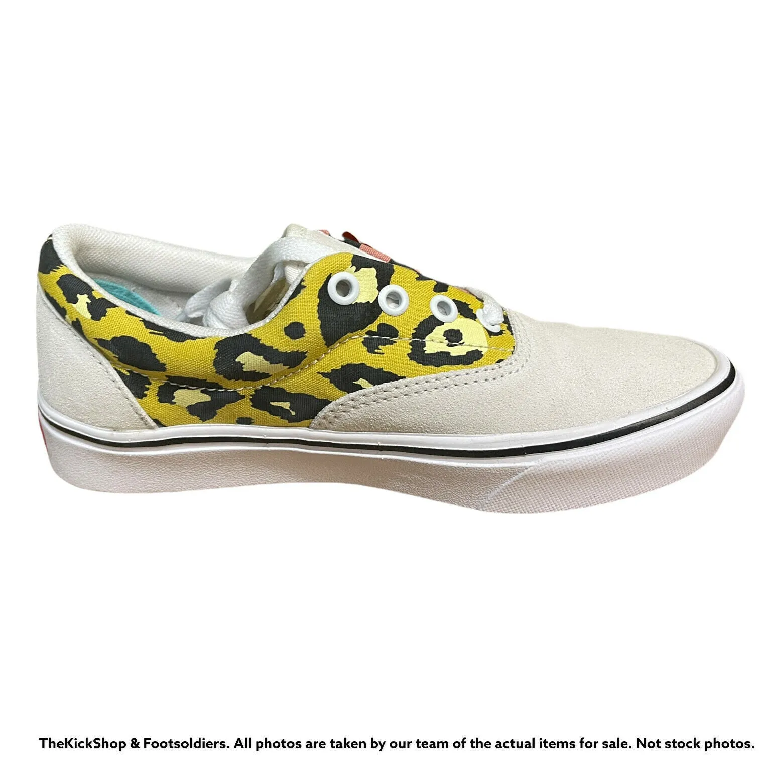 VN0A3WM91PC1 VANS Comfycush Era Mixed Media (White) Men Size 4.5 | Women Size 6