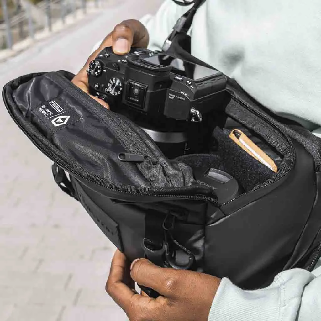 Wandrd Rogue Sling 6L Bag Black